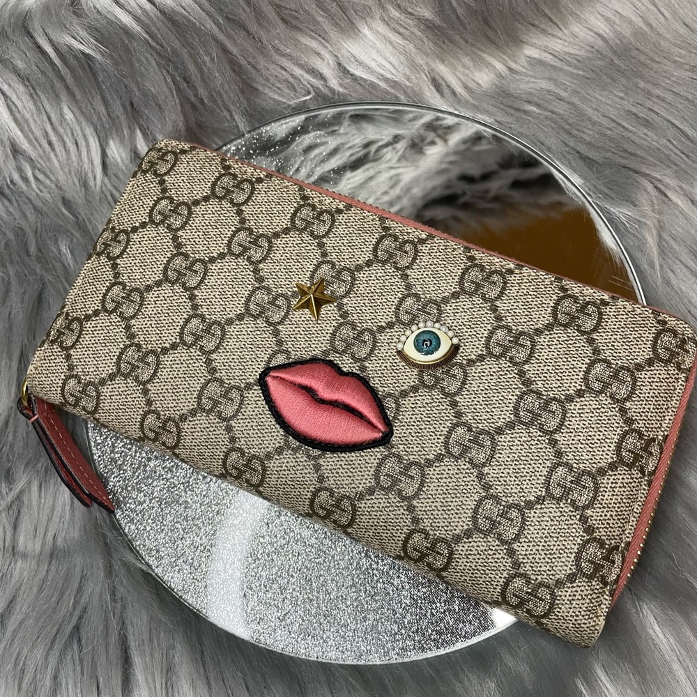 EUC Authentic GUCCI GG Supreme Wink Face Wallet - Picture 10 of 10